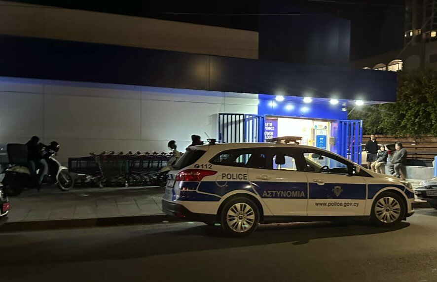 В супермаркете Метро в Лимассоле клиент избил продавца В супермаркете Метро в Лимассоле клиент избил продавца