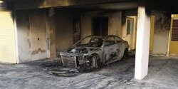 В Пафосе сожгли спорткар на парковке жилого комплекса
