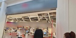 В торговом центре Пафоса средь бела дня обвалилась часть крыши