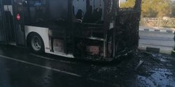 В Никосии во время движения загорелся школьный автобус с детьми!