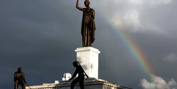 В Никосии состоялось торжественное открытие памятника Свободы