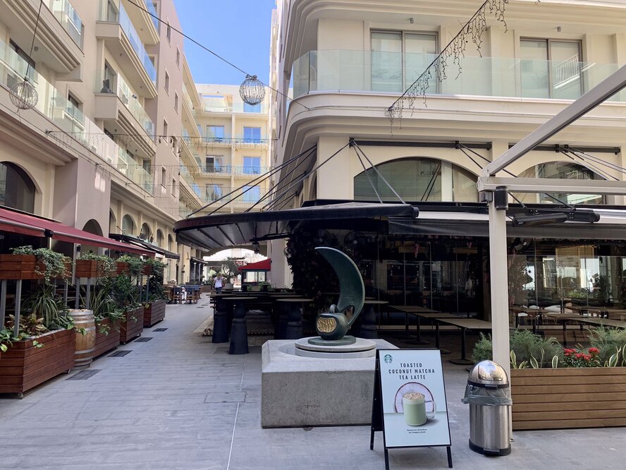 Кипрское министерство здравоохранения предоставило инструкции по работе ресторанов