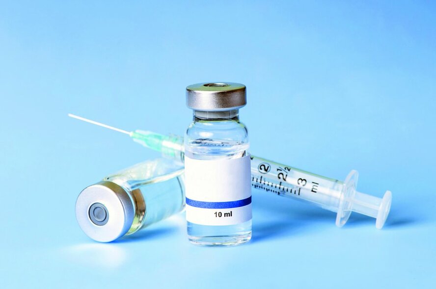 Вакцина от коронавируса впервые будет испытана на людях