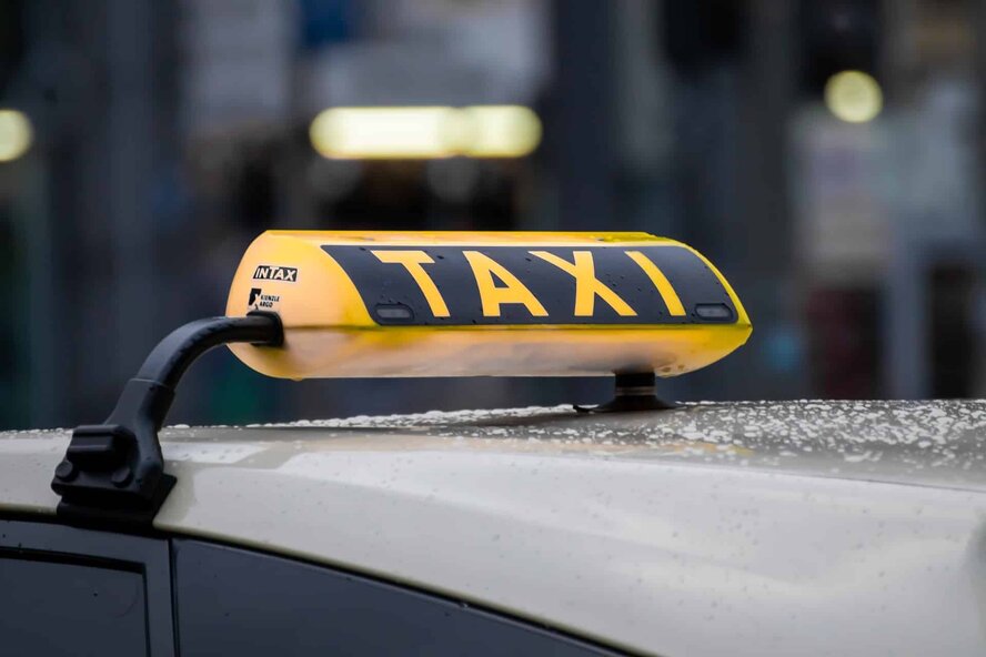 Правительство Кипра ограничит работу таксистов из числа турко-киприотов