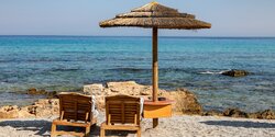 Церкви и пляжи Кипра откроются 23 мая