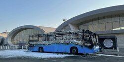 В порту Лимассола полностью выгорел пассажирский автобус