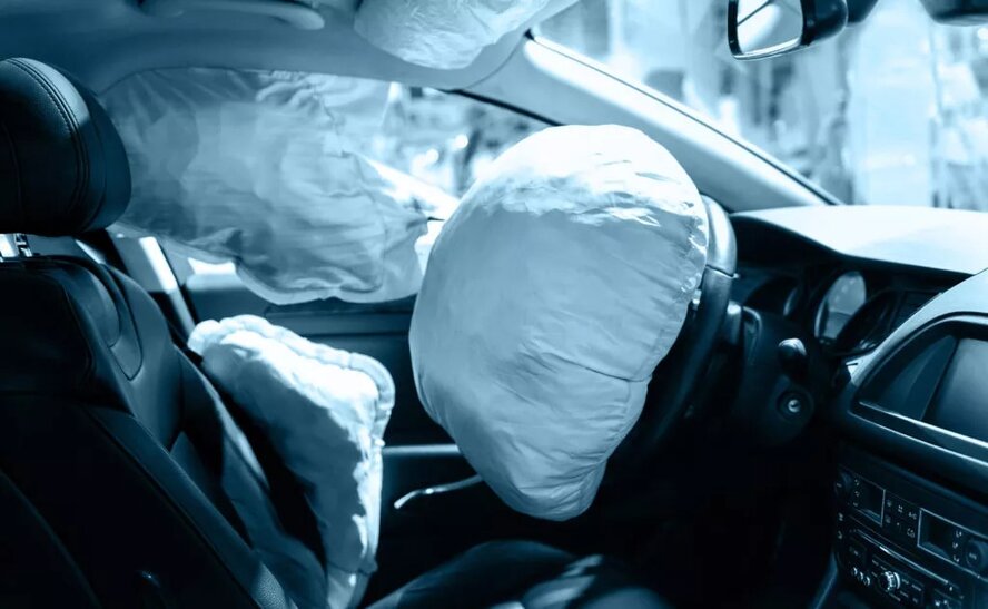 Кипрские водители с неисправными подушками Takata пересядут на автобусы Кипрские водители с неисправными подушками Takata пересядут на автобусы