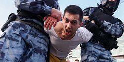 Полицейские, избившие на Кипре студентов, вернутся на службу