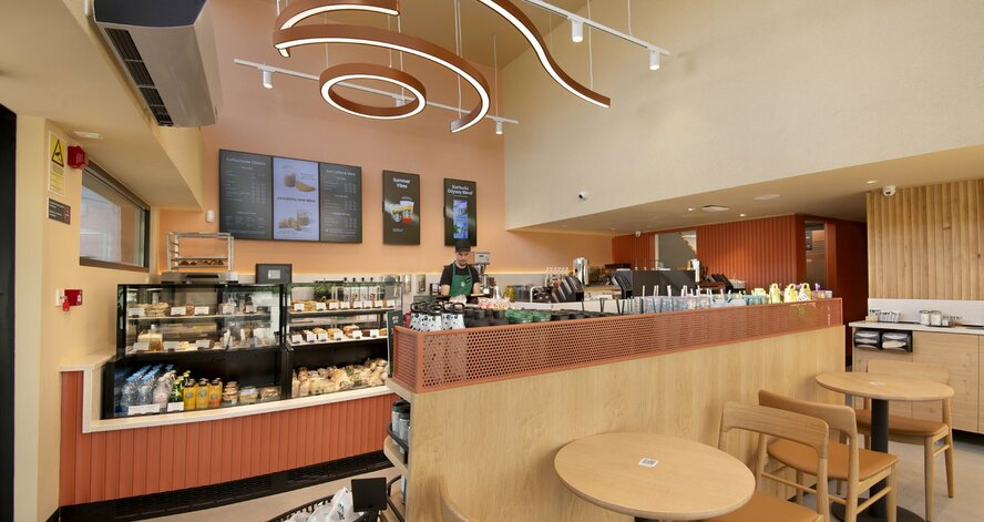 Starbucks теперь и в районе Строволос в Никосии Starbucks теперь и в районе Строволос в Никосии