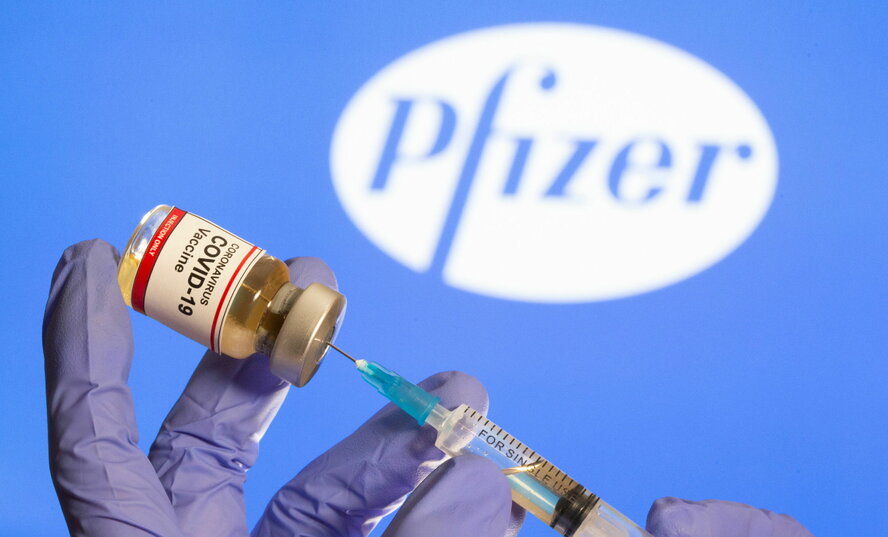 В Pfizer требуют третью дозу вакцины от COVID-19