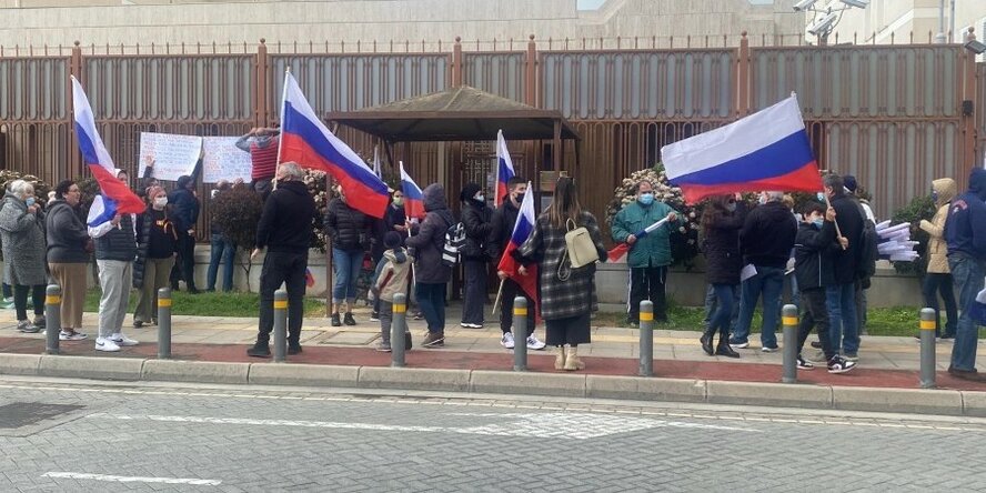 В Никосии прошел митинг в поддержку России