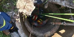 На Кипре вытащили человека из ямы глубиной 4 метра