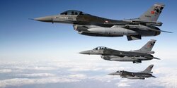 Турецкие истребители F-16 снова замечены в небе над Кипром