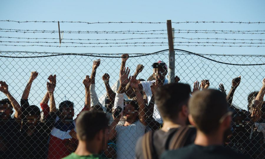На Кипре в лагере беженцев произошло массовое столкновение между мигрантами
