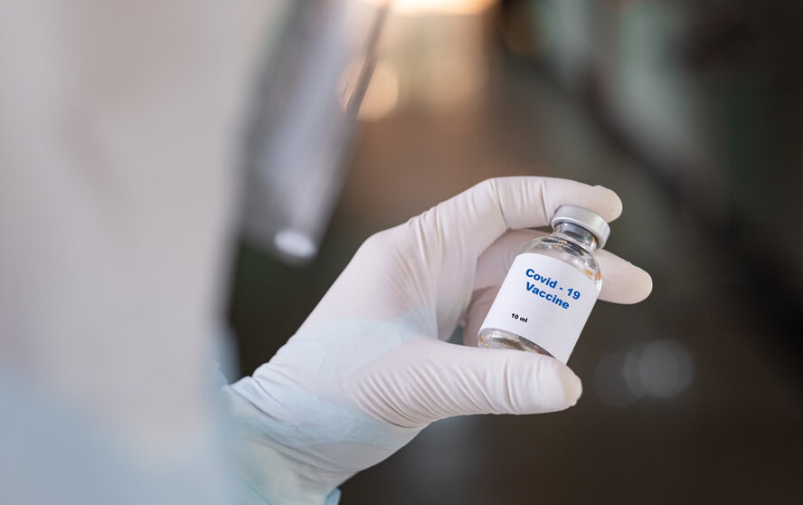 Прорыв в ковид-апокалипсисе: Россия зарегистрировала первую вакцину от коронавируса