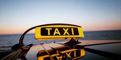 Таксисты на северном Кипре обеспокоены запретом работы на южной стороне