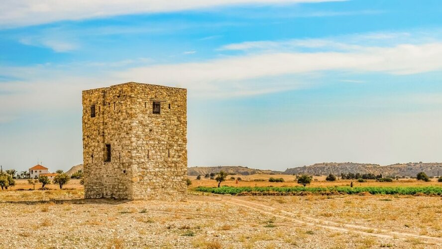 Исторические сторожевые башни Ларнаки Исторические сторожевые башни Ларнаки