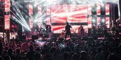 Каждый третий киприот покупает билеты на мероприятия онлайн