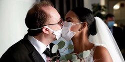 На Кипре разрешат свадьбы без поцелуев