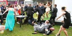 В Пафосе во время празднования свадьбы избили двух официантов