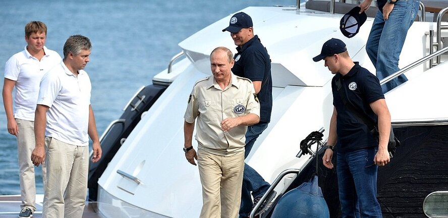 В Ларнаку прибыла яхта Владимира Путина