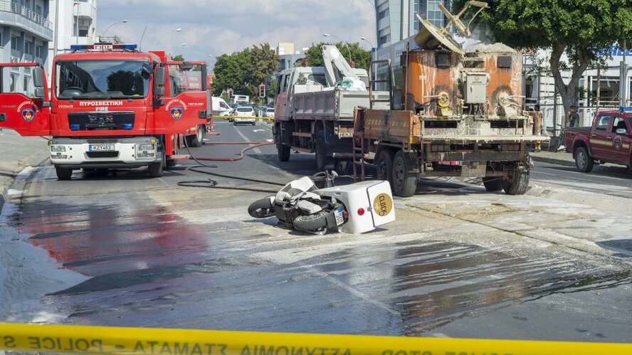 В центре Лимассола взорвалась машина с химикатами