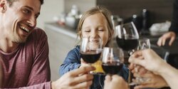 Вход на Лимассольский фестиваль вина для многодетных семей будет бесплатным