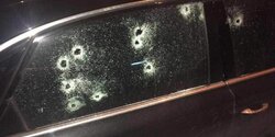 В Лимассоле на рассвете неизвестные расстреляли машину и дом 52-летнего бизнесмена