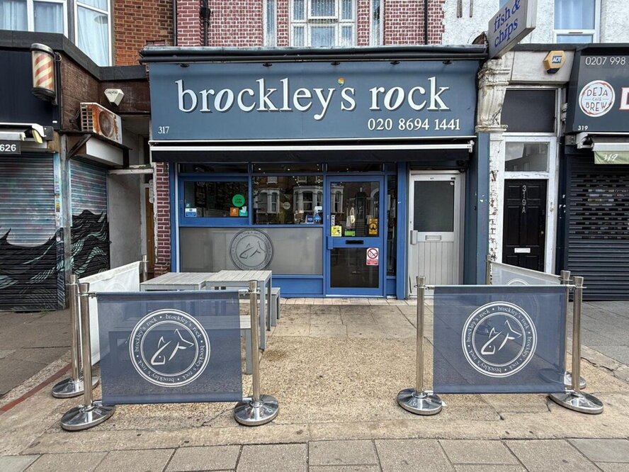 Рыбный ресторан Brockley’s Rock, принадлежащий киприотам, вошел в десятку лучших в Великобритании