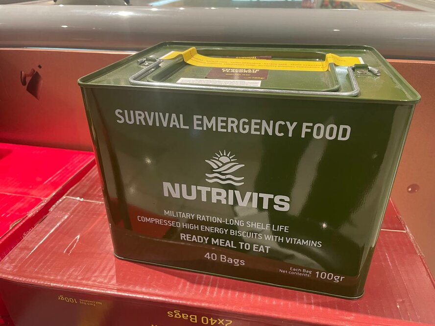 На полках супермаркетов Кипра появились тревожные чемоданчики с едой «судного дня»