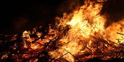 Традиционные пасхальные костры на Кипре остаются под запретом