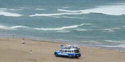 В море на пляже Лара найдена человеческая нога в ботинке