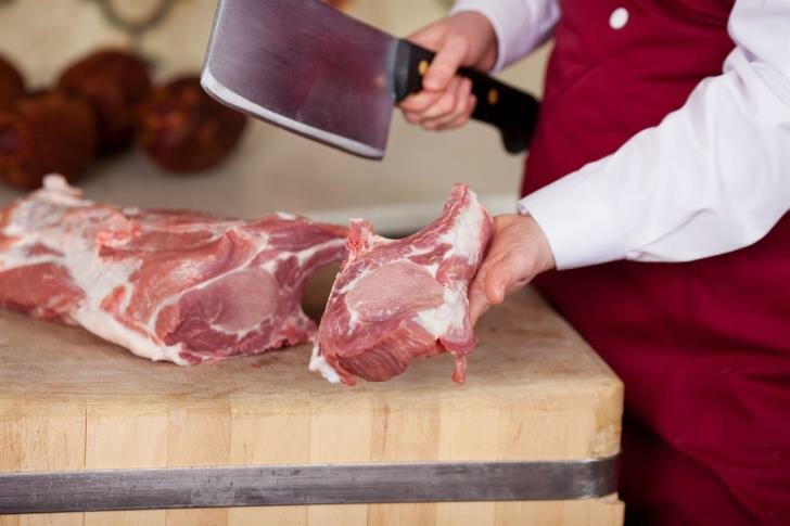 Свиноводы Кипра обвиняют мясников в продаже импортного мяса под видом местного