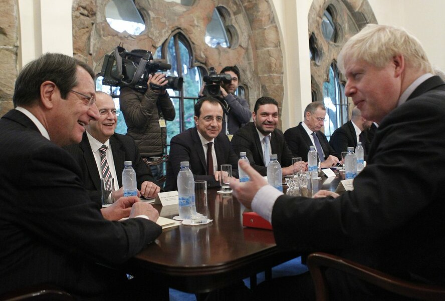 Президент Кипра и премьер Великобритании обсудили животрепещущие вопросы