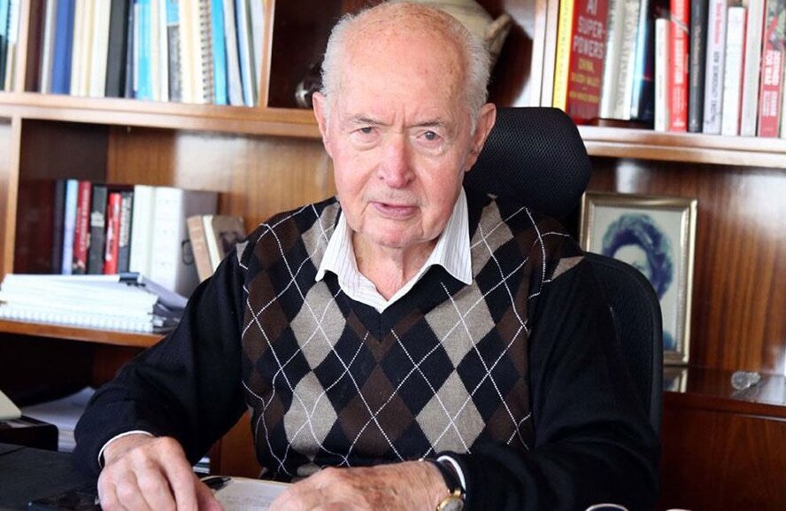 Скончался третий президент Кипра Георгиос Василиу ему было 94 года