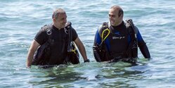 Министр транспорта Кипра погрузился на дно морское в поисках нового туробъекта