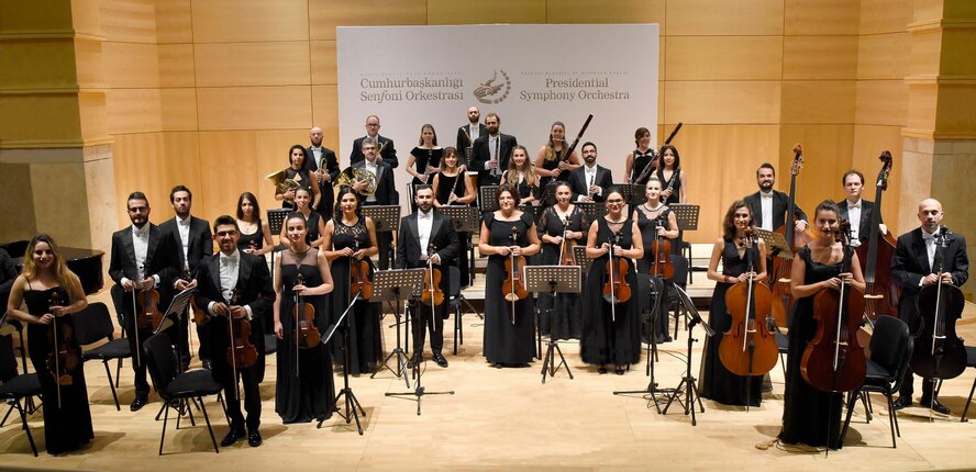 Президентский оркестр ТРСК проведёт в честь дня рождения два бесплатных концерта