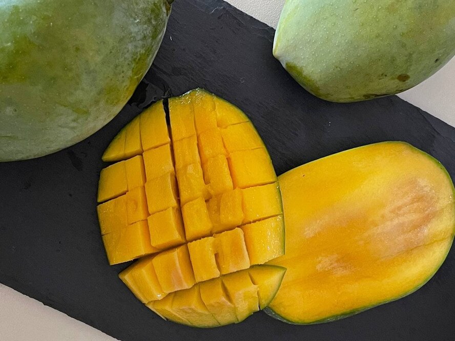 На Кипре подходит к концу сезон «короля фруктов» - манго