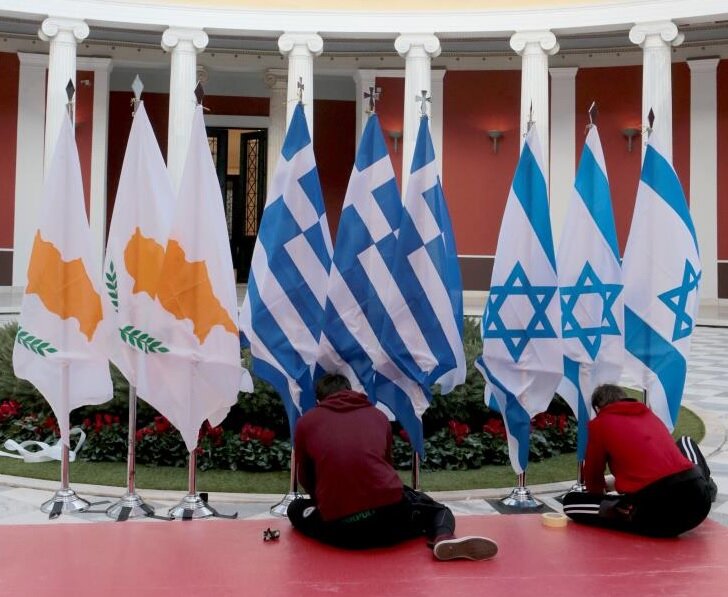 Греция, Кипр и Израиль проведут встречу в Афинах во вторник, а в четверг Зеленский выступит в парламенте Кипра