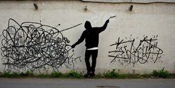 В Никосии хулиганы ночью изрисовали школу 
