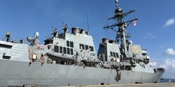 Американский крейсер USS OSCAR AUSTIN прибыл в Ларнаку