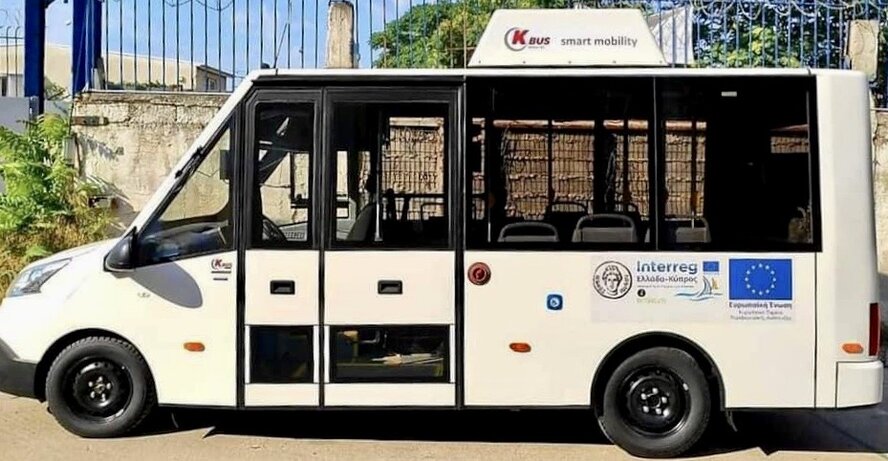На Кипре начал работу бесплатный электрический автобус