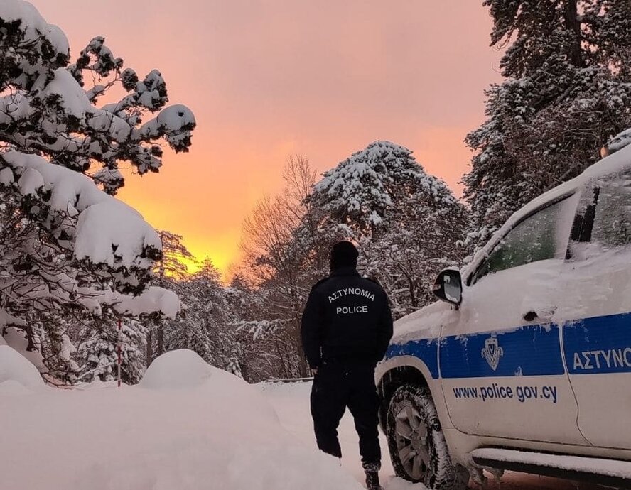 Полиция Кипра контролирует движение в Троодосе из-за снегопадов