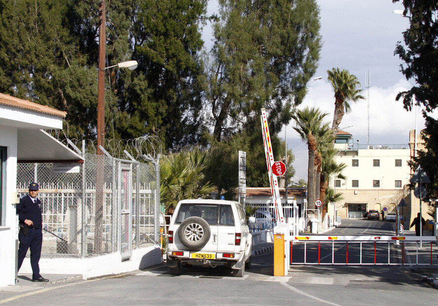 На Кипре переполнены тюрьмы