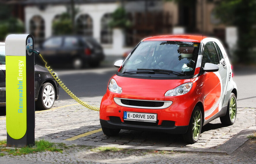 Правительство Кипра разрешило установку точек подзарядки для электромобилей на автозаправочных станциях
