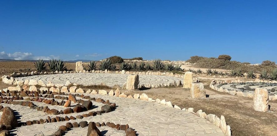 Лабиринты Мунтяна — загадочный арт-объект под Пафосом