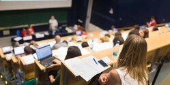 Государственные вузы Кипра запустят программы на иностранных языках с 2026 года