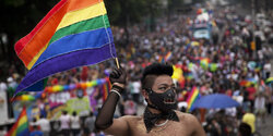 Европа обвинила Венгрию в дискриминации геев и лесбиянок