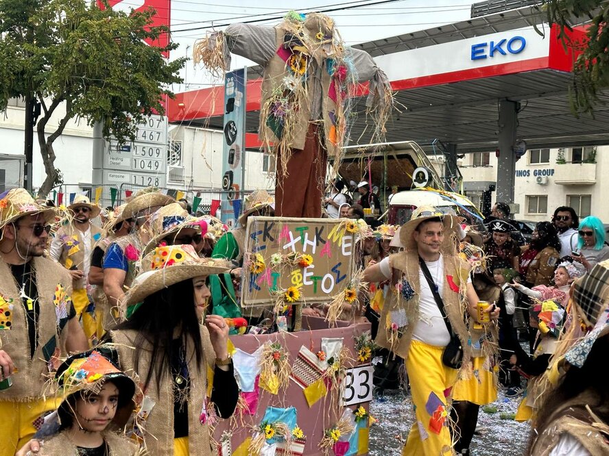 Несмотря на дождь, в Лимассоле прошел грандиозный карнавал!