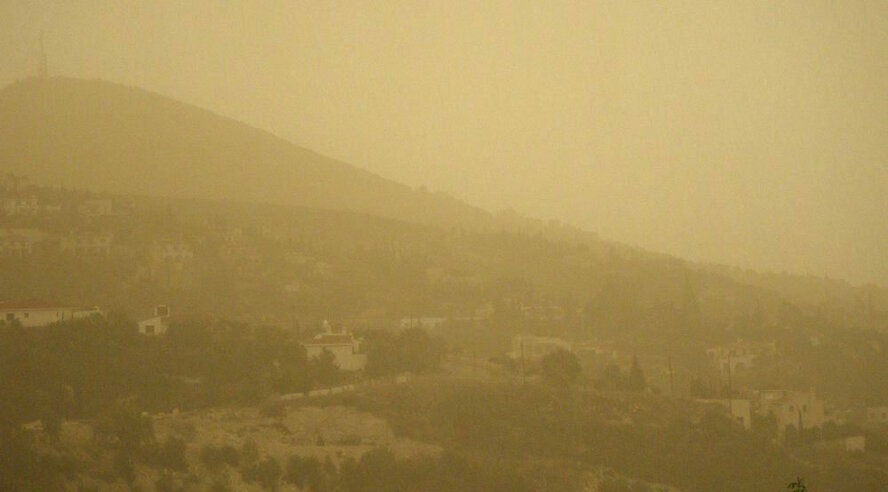 Кипр во власти жары и пыльной бури